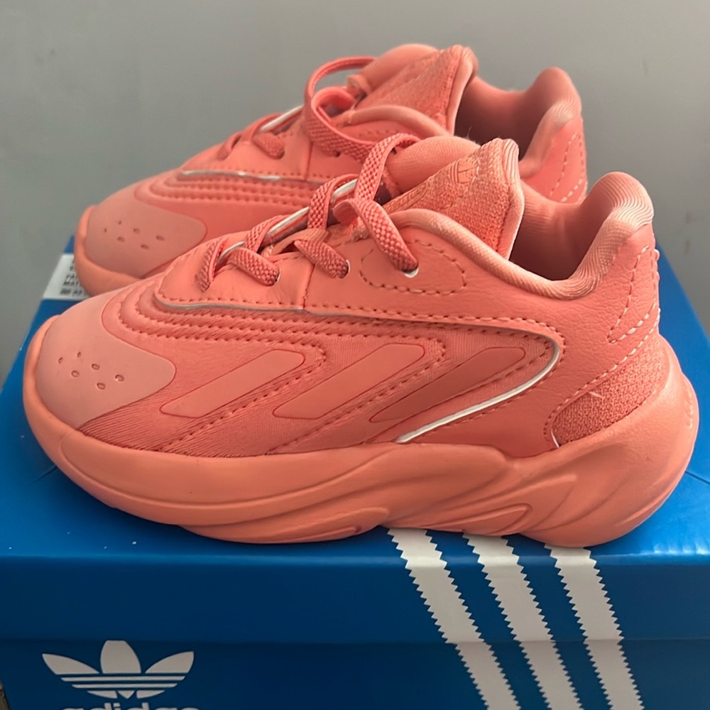 Ozelia EL adidas sneakers